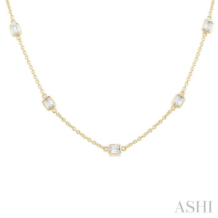 ASHI Emerald Shape Diamond Station Necklace 990A2PPFGNKYG-OC