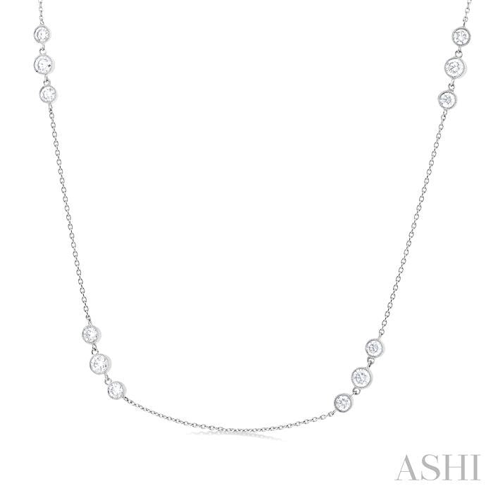 ASHI 3 Stone Diamond Station Necklace 991D1PPFGNKWG-1.50
