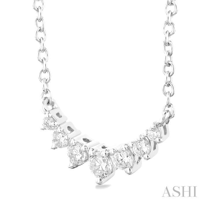 ASHI Graduated Petite Diamond Fashion Smile Necklace 991H0PPTGNKWG