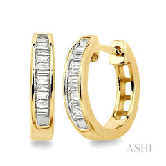 ASHI Baguette Diamond Huggie Earrings 62908PPFXER