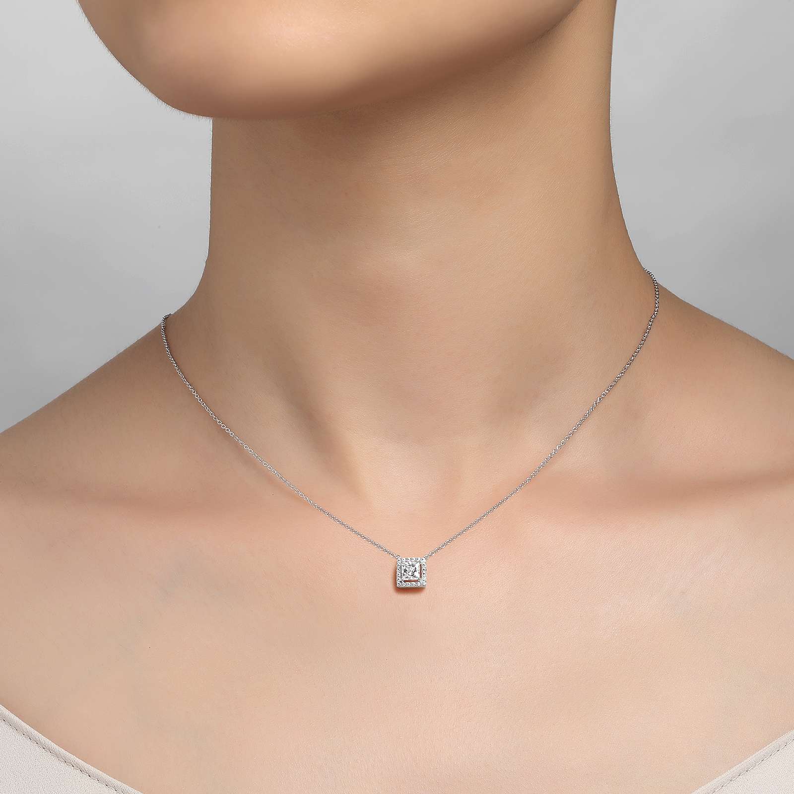 LAFONN Princess-Cut Halo Necklace N0101CLP18