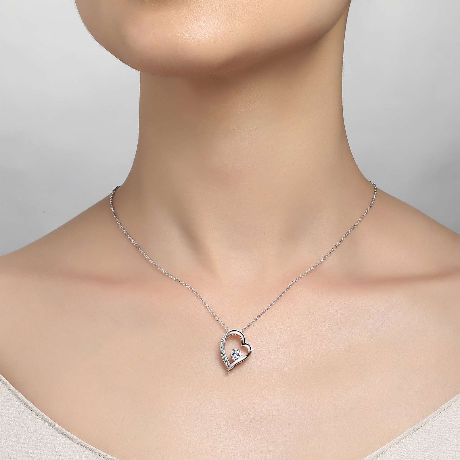 LAFONN Open Heart Pendant Necklace P0222CLP20