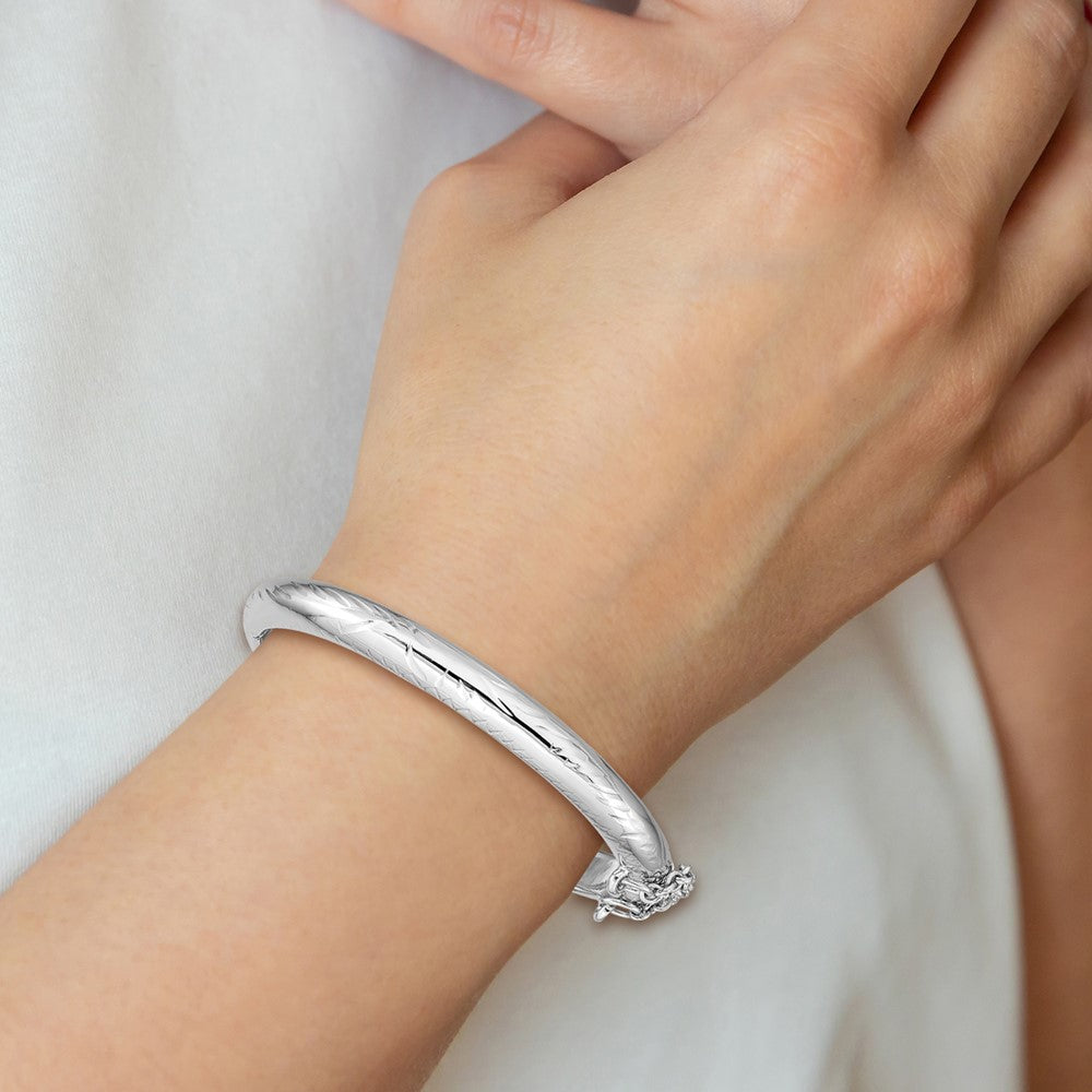 Sterling Silver Rhodium-plated Polished & Diamond-cut 5mm with Safety Clasp Hinged Children's Bangle QB788