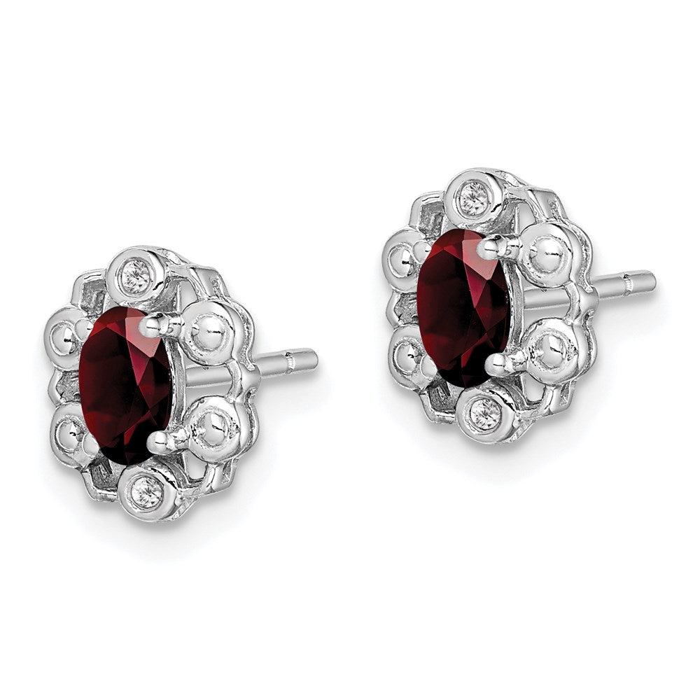 QBE22JAN Sterling Silver Rhodium-plated Garnet & Diam. Earrings