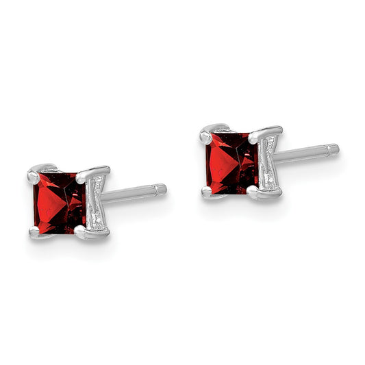 QBE28JAN Sterling Silver Rhodium-plated 4mm Princess Garnet Post Earrings