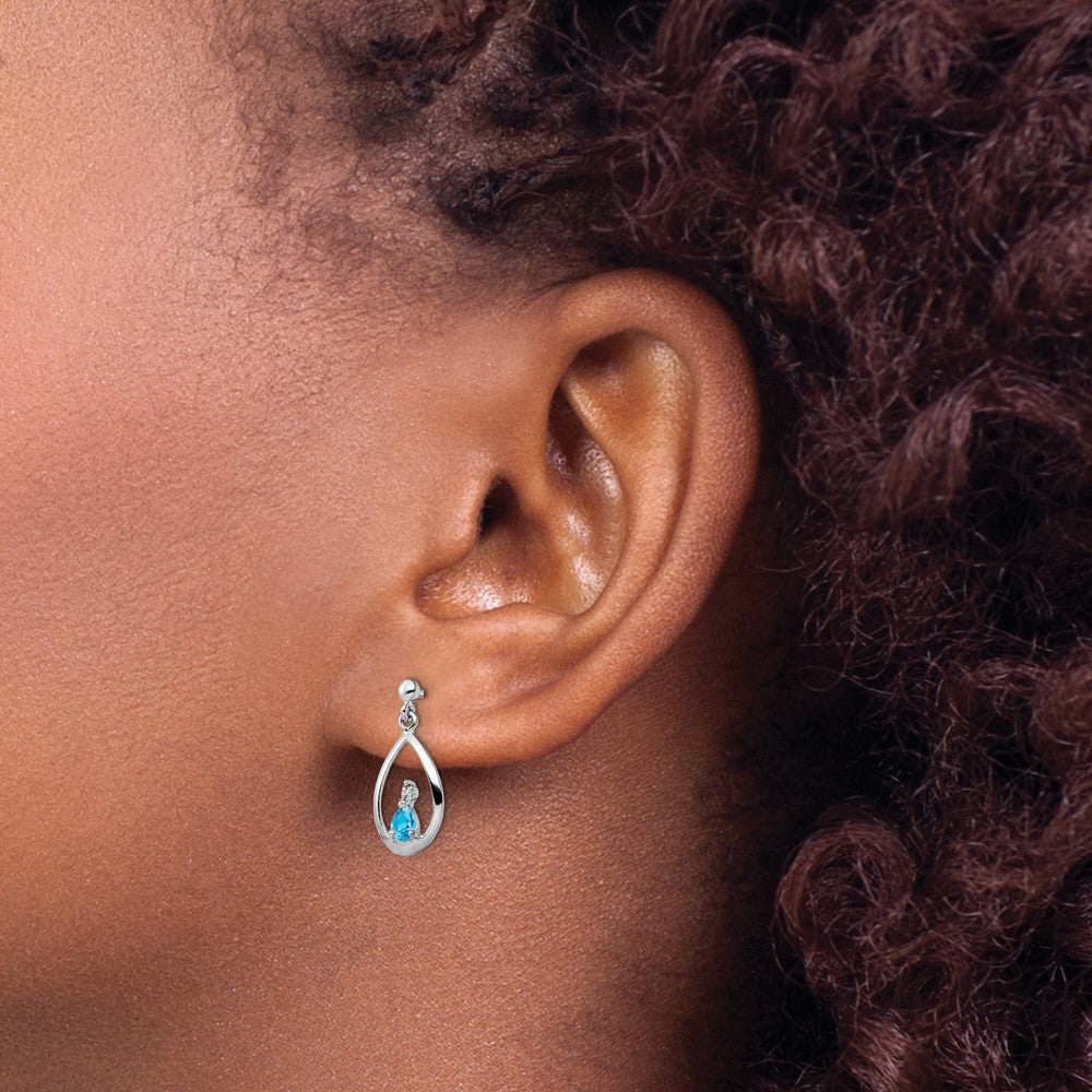 QDX532 Sterling Silver Rhodium-plated Blue Topaz and Diamond Post Earrings