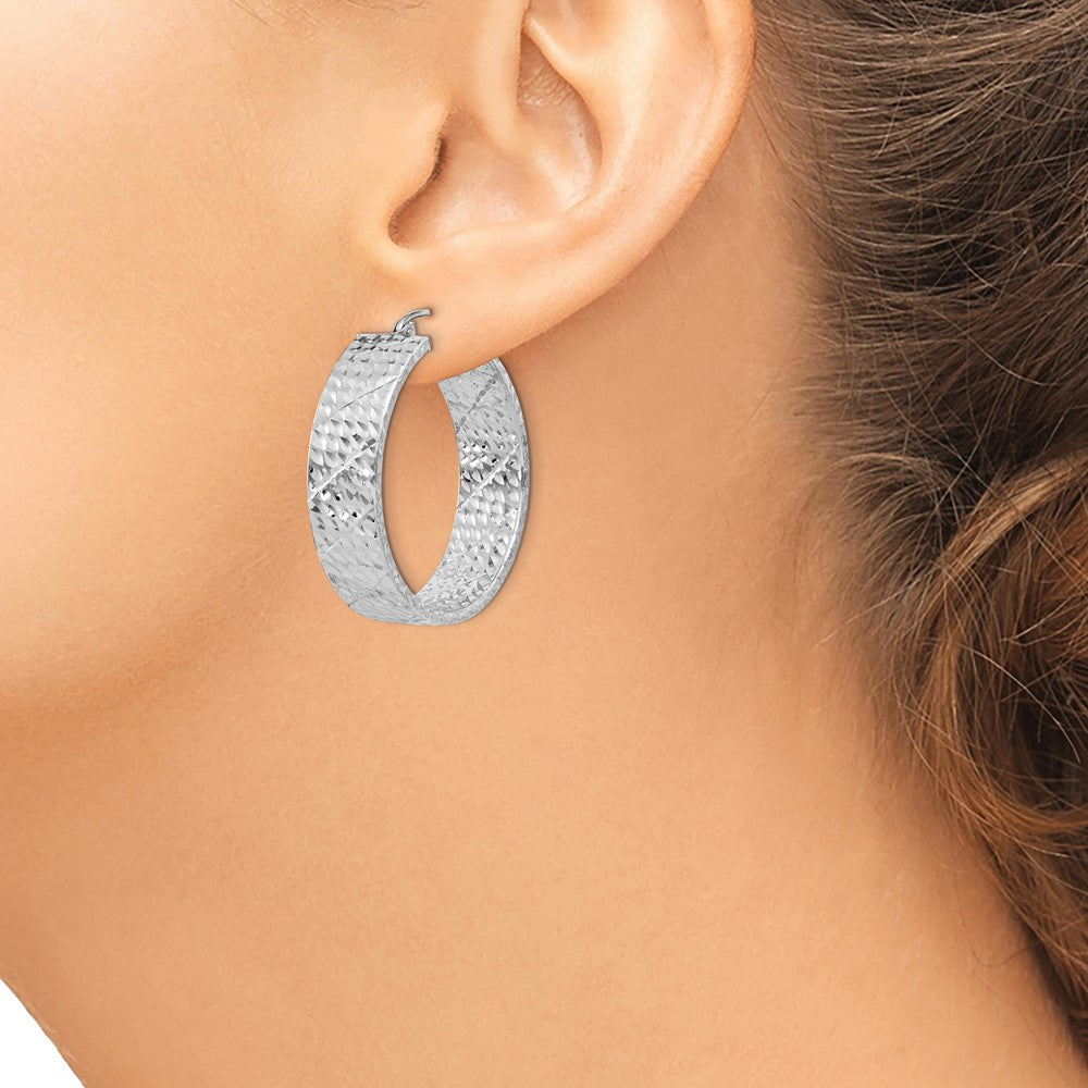 QE11518 Sterling Silver Rhodium-plated Diamond-cut 7.75x30mm Hoop Earrings
