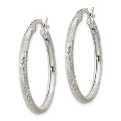 QE11520 Sterling Silver 2.5mm Diamond-cut Laser-cut Hinged Hoop Earrings