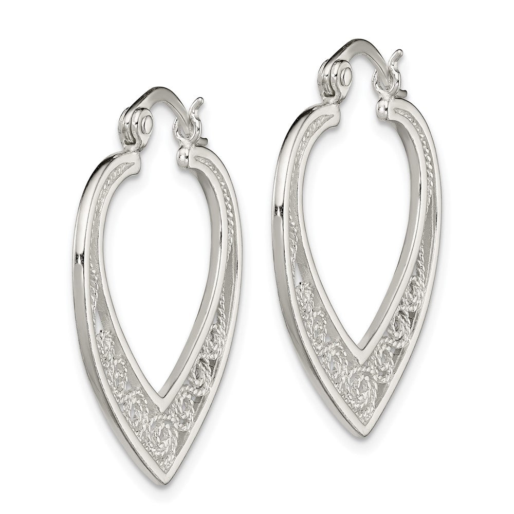 QE11648 Sterling Silver Polished Filigree Heart Hoop Earrings