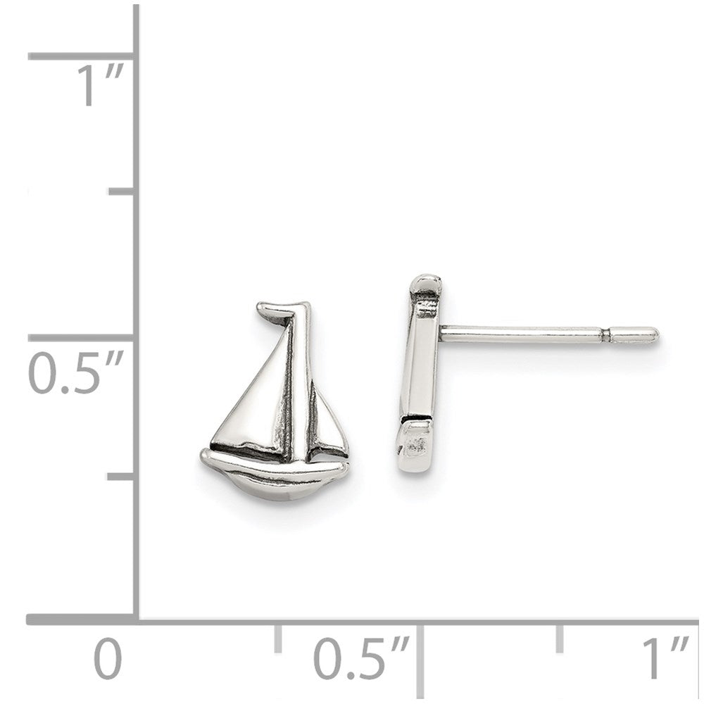QE11820 Sterling Silver Polished and Antiqued Sailboat Post Earrings
