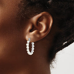QE12753 Sterling Silver Rhodium-plated 4-5mm White Button Freshwater Cultured Pearl Hoop Earrings