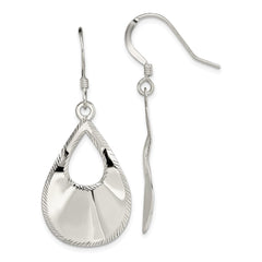 QE13580 Sterling Silver Polished & Laser-cut Teardrop Dangle Earrings