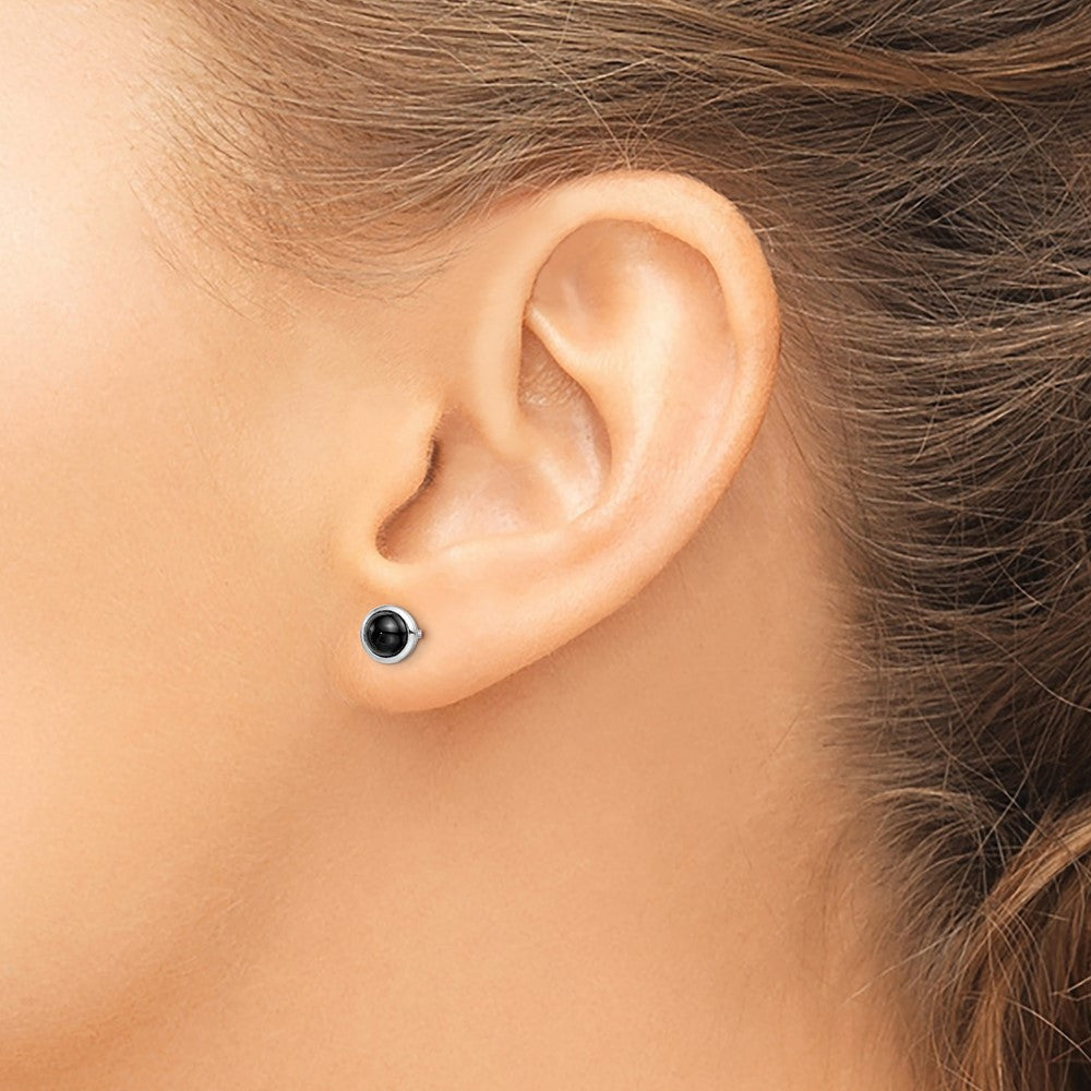 QE14825 Sterling Silver Rhodium-plated Polished Onyx Round Bezel Stud Earrings