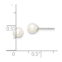 QE15362 Sterling Silver Madi K Rhodium-plated 5-6mm White Round Freshwater Cultured Pearl Post Earrings