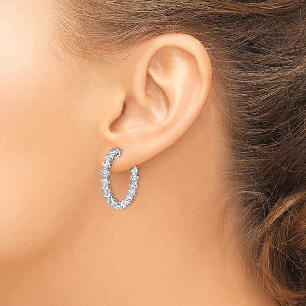QE15448 Sterling Shimmer Sterling Silver Rhodium-plated 30 Stone 2.3mm CZ In and Out Round Hinged Hoop Earrings