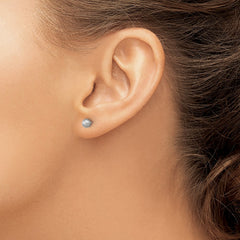 QE16330 Sterling Silver Rhodium-plated 4-5mm Grey Round Freshwater Cultured Pearl Post Earrings