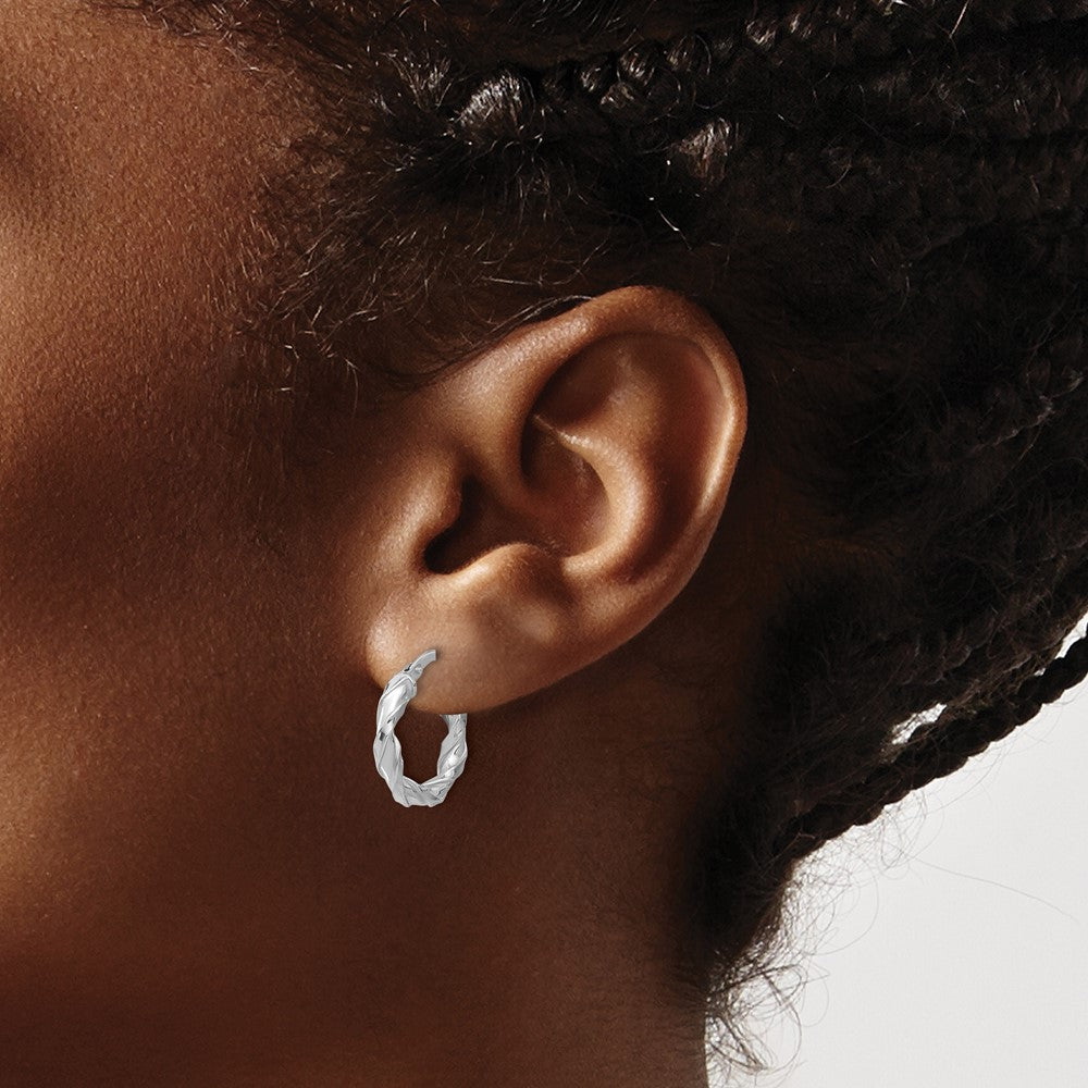 QE16823 Sterling Silver Rhodium-plated Polished Twisted Hoop Earrings