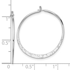 QE16847 Sterling Silver Polished and Hammered Medium Round Hoop Earrings