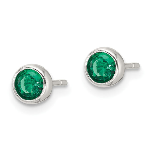 QE17466 Sterling Silver Polished Green Glass Round Bezel Stud Earrings