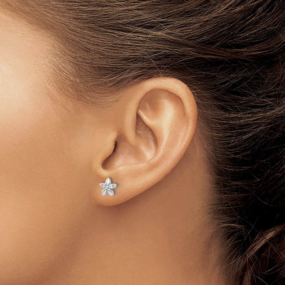 QE17623 Sterling Silver Rhodium-plated CZ Flower Post Earrings