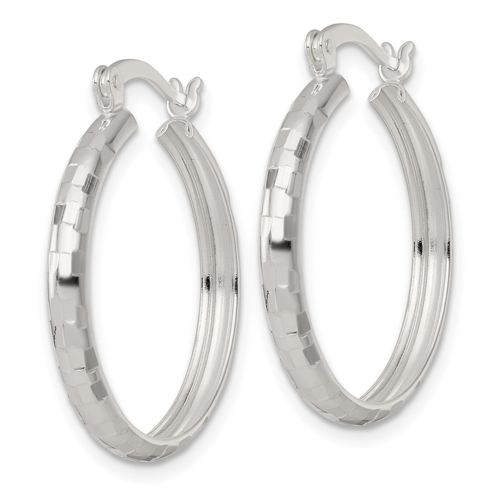 QE17828 Sterling Silver Polished Diamond-cut 25x3mm Round Hoop Earrings