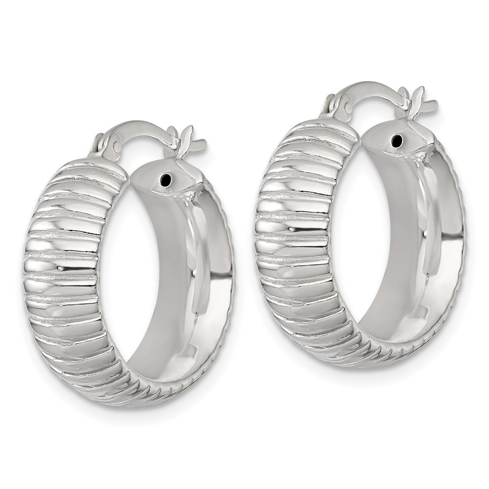 QE17877 Sterling Silver Polished and Grooved 21x7mm Round Hollow Hoop Earrings