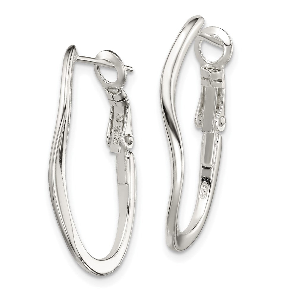 QE3752 Sterling Silver Polished Wavy Omega Back Oval Hoop Earrings