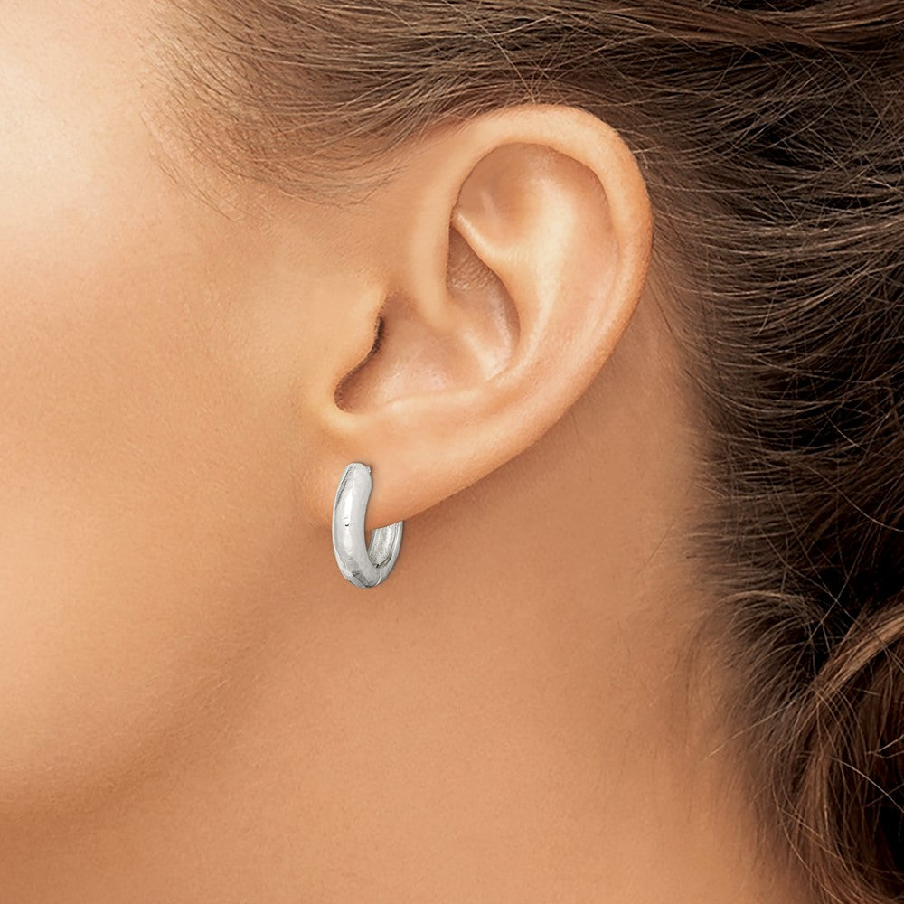 QE4668 Sterling Silver Hinged Hoop Earrings