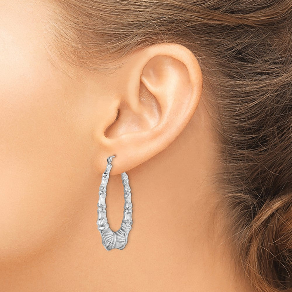 QE4708 Sterling Silver Rhodium-plated Bamboo Oval Hoop Earrings