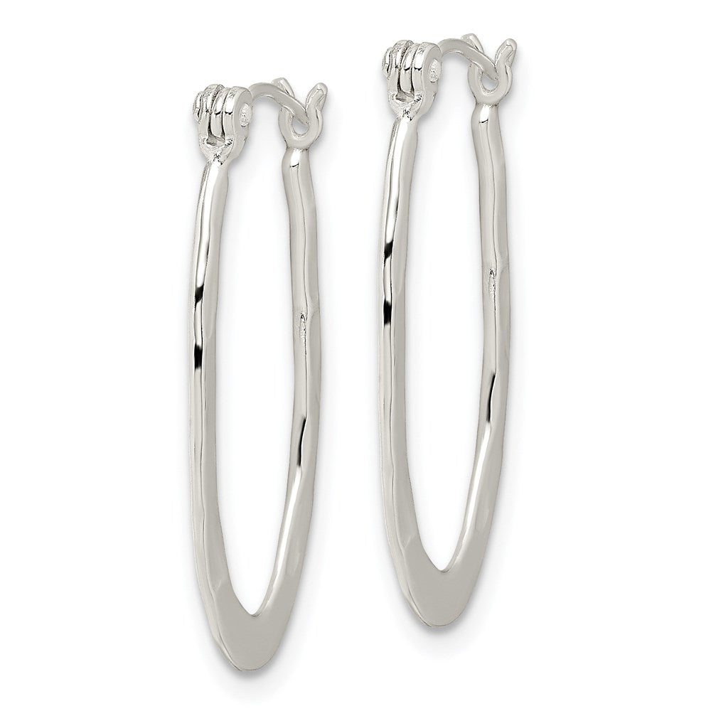 QE6622 Sterling Silver Polished & Hammered Oval Hoop Earrings