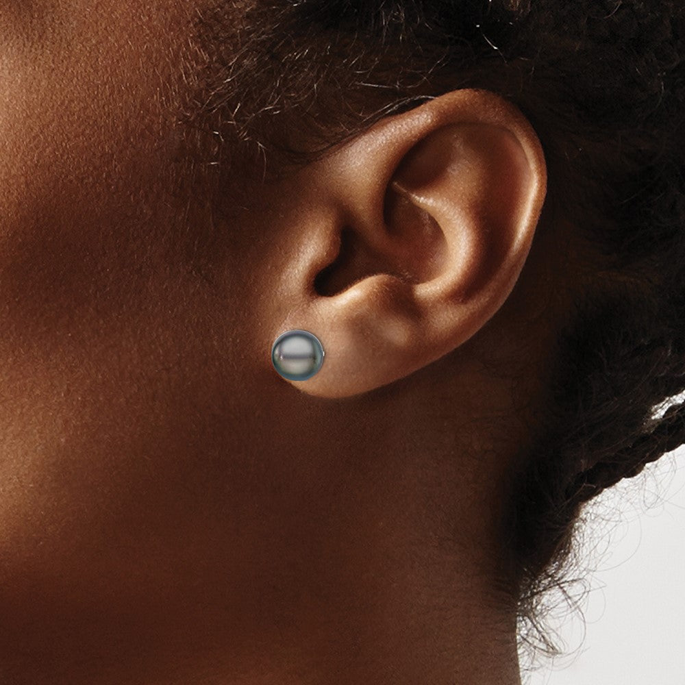 QE7699 Sterling Silver Rhodium-plated 8-9mm Black Button Freshwater Cultured Pearl Post Earrings