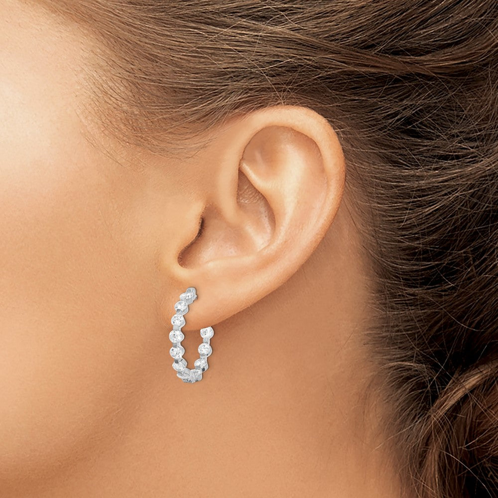 QE8017 Sterling Shimmer Sterling Silver Rhodium-plated 22 Stone 3.5mm CZ In and Out Round Hinged Hoop Earrings