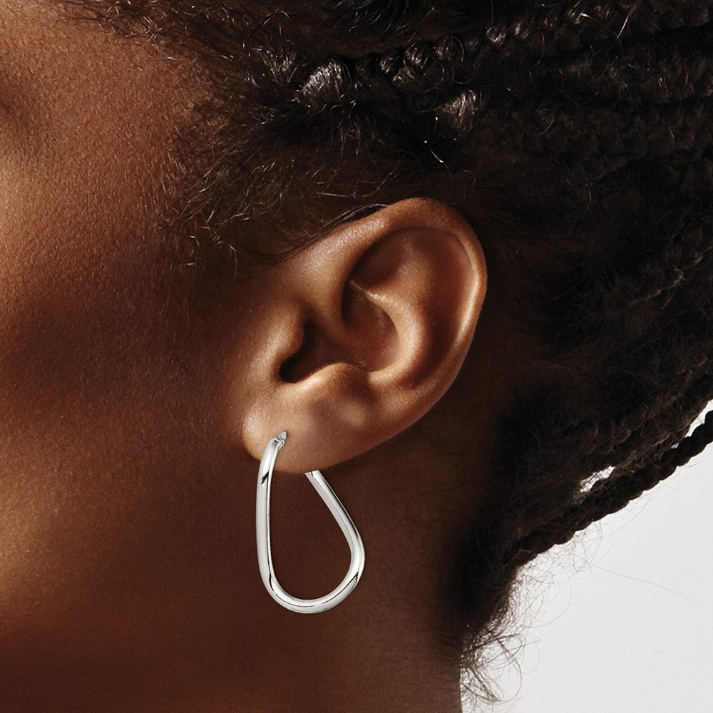 QE8244 Sterling Silver Rhodium-plated Polished Twisted Oval Hoop Earrings