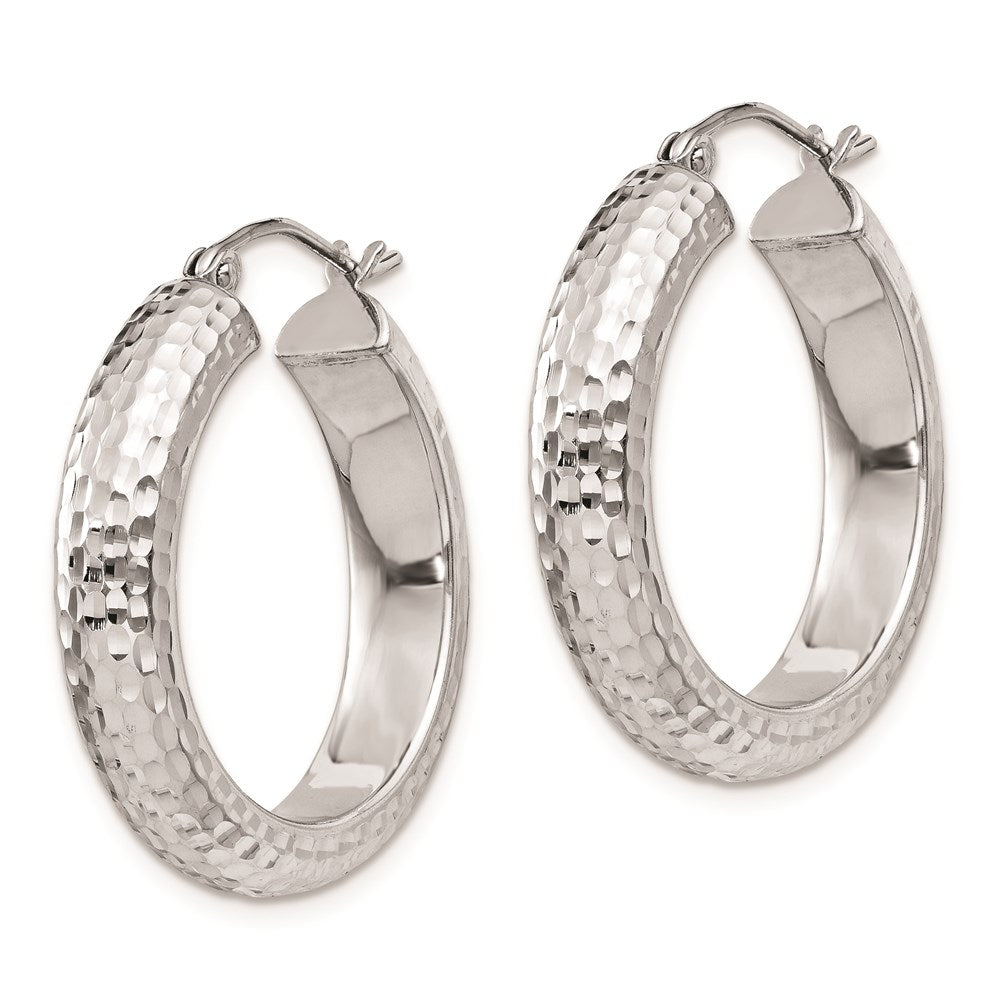 QE8358 Sterling Silver Rhodium-plated Diamond-cut 5x25mm Hoop Earrings