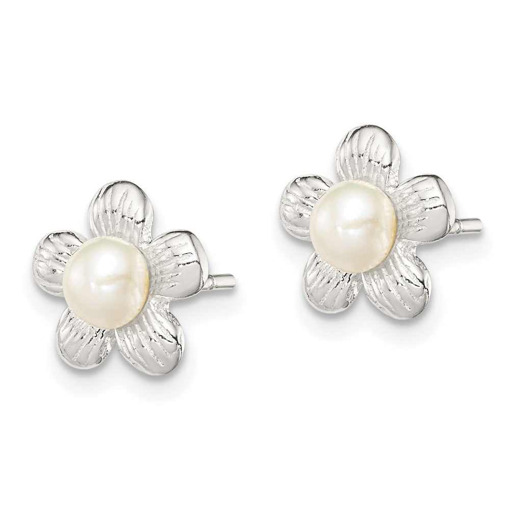 QE8631 Sterling Silver Polished & Textured Sim. Pearl Flower Post Earrings