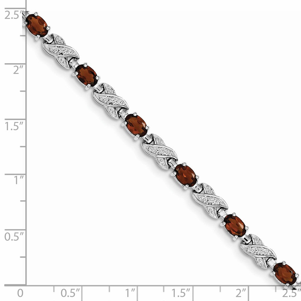 Sterling Silver Rhodium-plated Garnet Bracelet QX851GA