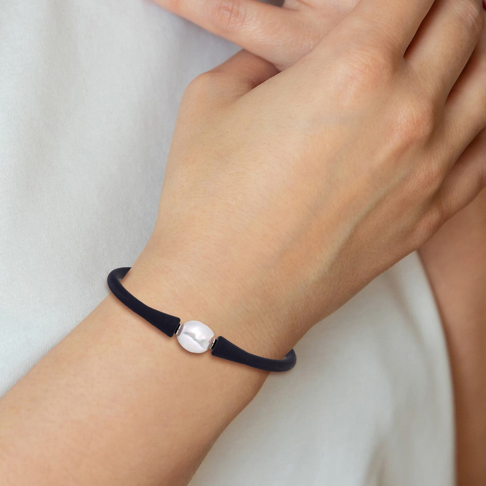 Chisel Stainless Steel Polished 9-10mm White Baroque Freshwater Cultured Pearl on Black Silicone 6.75 inch Bracelet SRB3163WHBK