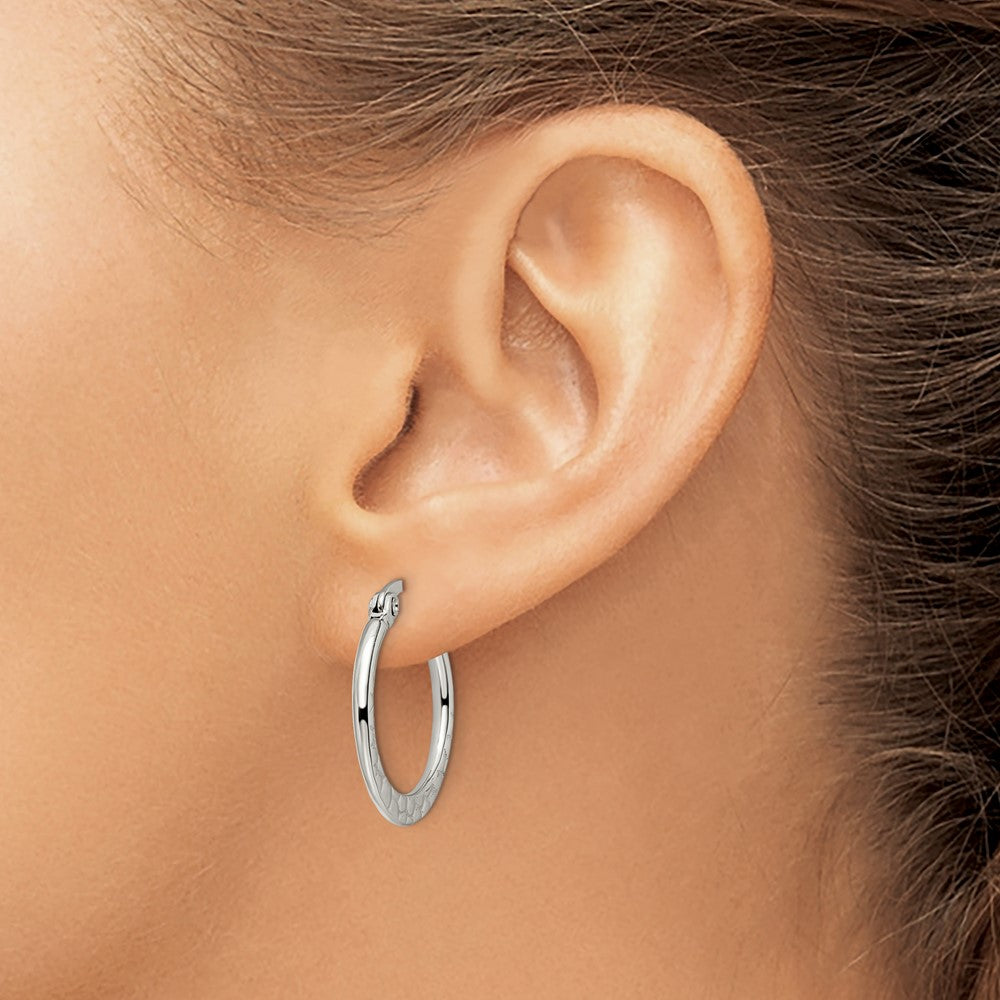 SRE493 Chisel Stainless Steel Polished and Textured 20mm Diameter Hoop Earrings