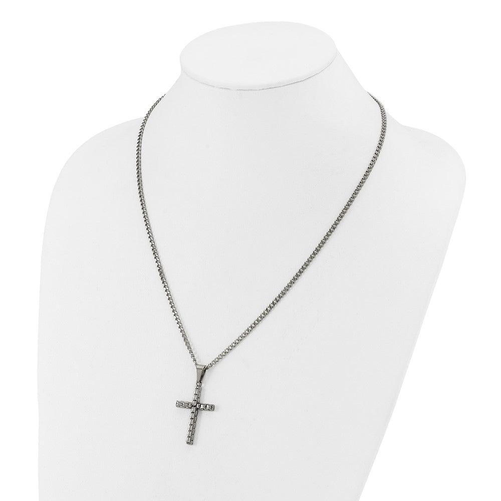Chisel Stainless Steel Polished Woven Cross Pendant on a 22 inch Curb Chain NecklaceSRN3366-22
