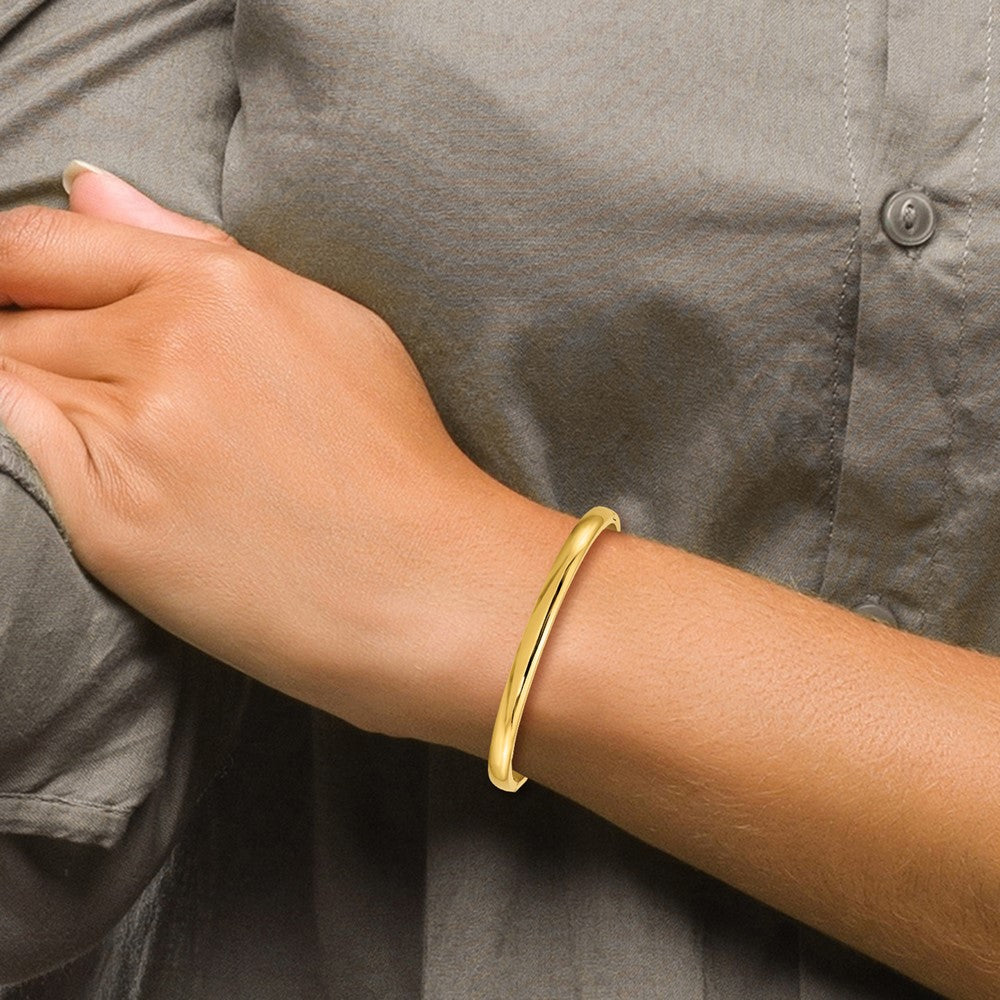 Chisel Titanium Polished Yellow IP-plated 5mm Hinged Bangle TBB177