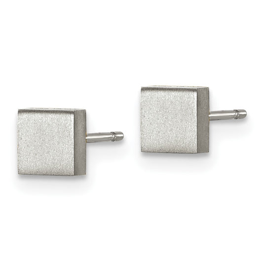 TBE133 Chisel Titanium Brushed Square Post Earrings