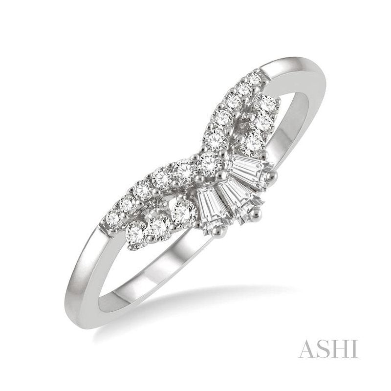 ASHI Chevron Baguette Diamond Wedding Band 30516PPFHWG