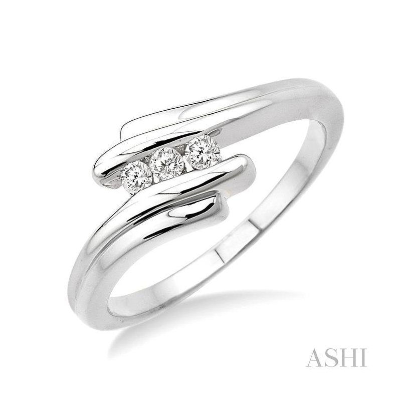 ASHI Silver 3 Stone Diamond Fashion Ring 86168PPSXSLRG