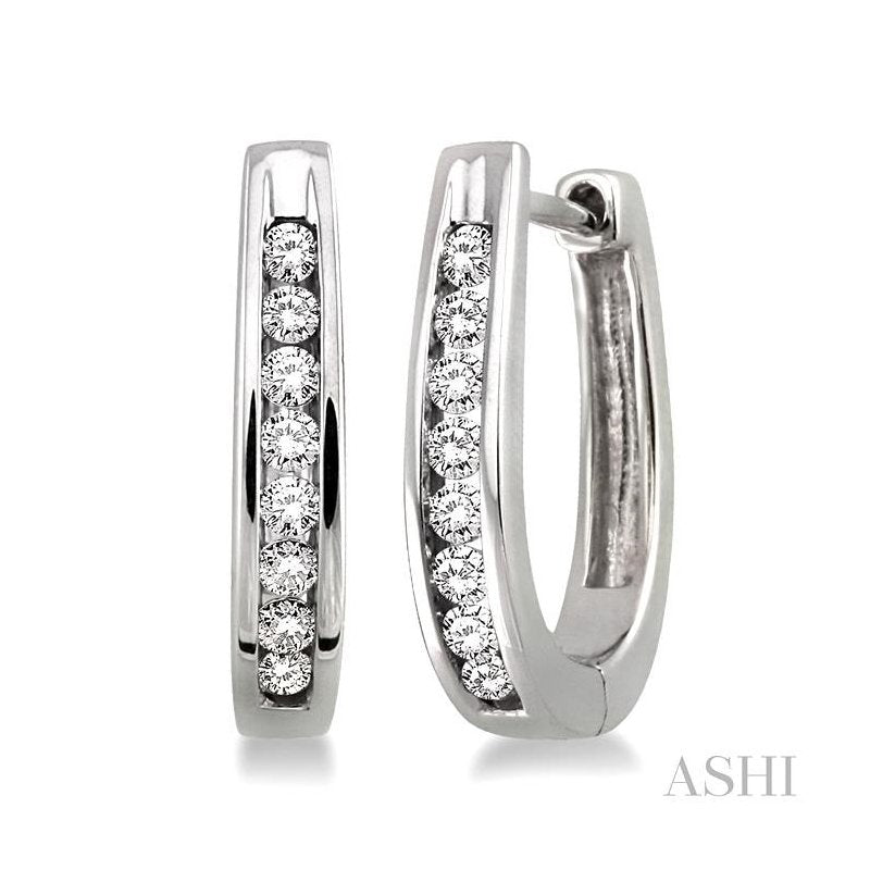 ASHI Silver Diamond Hoop Earrings 87236PPSXSLER