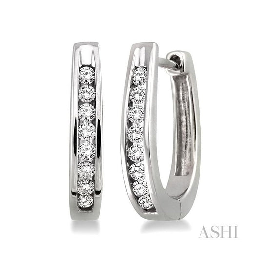 ASHI Silver Diamond Hoop Earrings 87236PPSXSLER