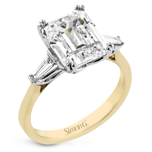 Emerald-Cut Three-stone Engagement Ring in 18k Gold with Diamonds LR4015 WHITE 18K X 2T